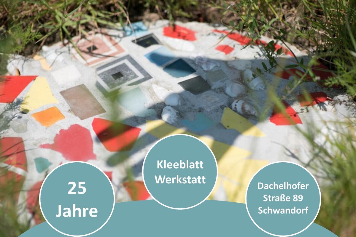 Bild vergr&ouml;&szlig;ern: Plakat der Veranstaltung.
Im oberen Dritten ist eine bemalte Steinplatte.
Im unteren Drittel stehen alle Informationen