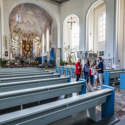 Bild vergrößern: Kreuzberg Kirche  - Kirchenfhrung