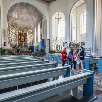 Bild vergrößern: Kirchenführung auf dem Kreuzberg